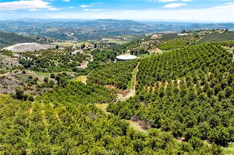 27 Via Escalon, Temecula, CA 92590 photo 5