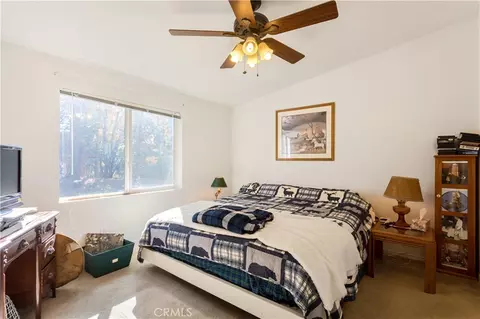 Bedroom - 23700 Clement Way, Idyllwild, CA 92549 photo 3 of 4