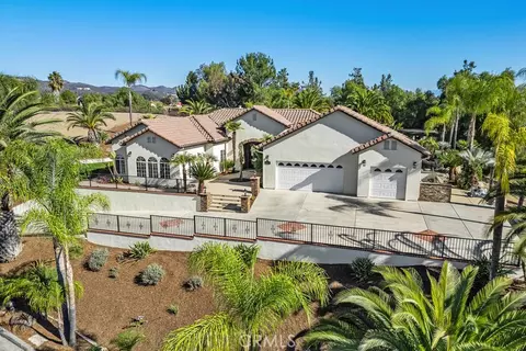 40271 Berlie, Murrieta, CA 92562