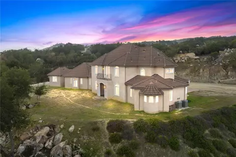 18378 Avenida Bosque, Murrieta, CA 92562