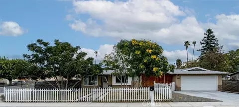 498 Monte Vis, Hemet, CA 92544