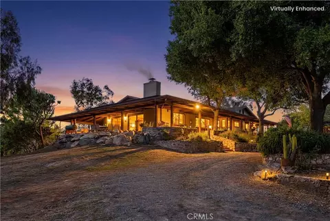 17705 Rodeo Rd, Lake Elsinore, CA 92530