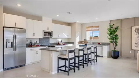 14217 Rollins St, Hesperia, CA 92345
