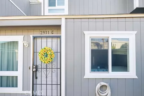 2911 S Fairview St #C, Santa Ana, CA 92705