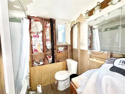 Bath - 82475 3rd, Trona, CA 93562 photo 1 of 3