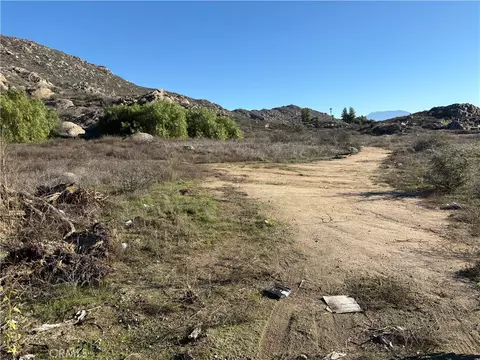 32302 Highway 74, Hemet, CA 92545