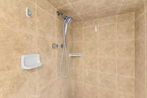 Bath - 1998 Cambria Ave, Landers, CA 92285 photo 2 of 2