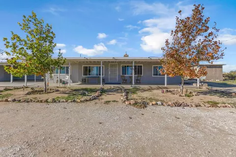 1998 Cambria Ave, Landers, CA 92285