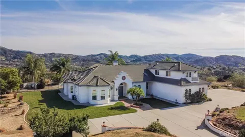 25025 Las Palmeras Dr, Temecula, CA 92590