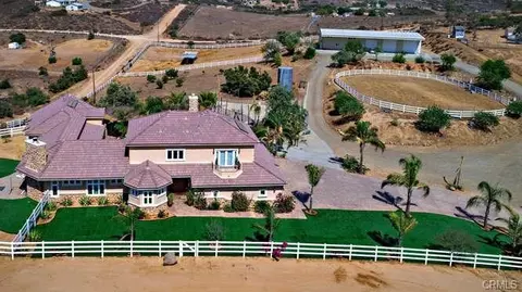 39444 Calle Portillo, Temecula, CA 92592