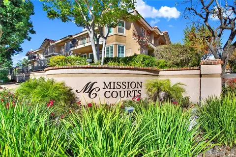 15 Via Hermosa, Rancho Santa Margarita, CA 92688