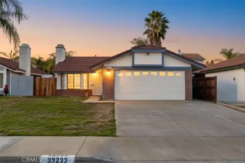39233 Rising Hl, Temecula, CA 92591