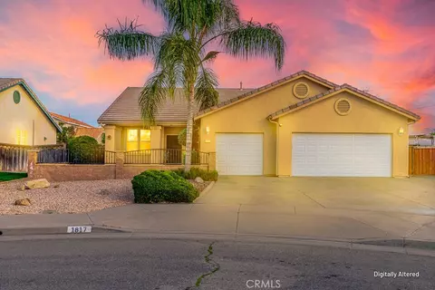 1817 Rue Chablis, San Jacinto, CA 92583