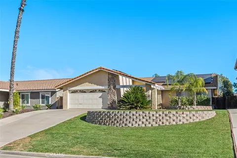 30698 Long Pt, Canyon Lake, CA 92587