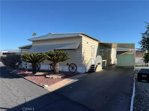 332 N Lyon, Hemet, CA 92543