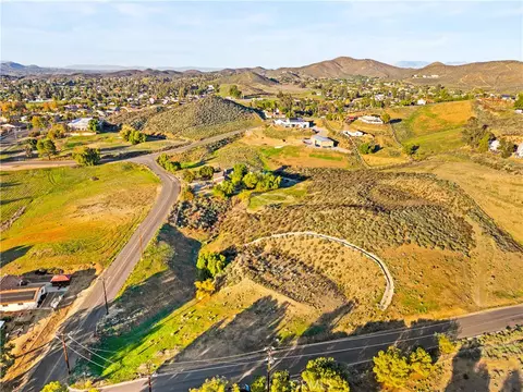 23930 Beverly, Menifee, CA 92587