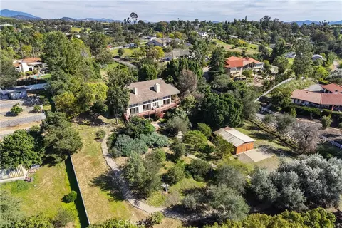 2248 Mil Sorpresas, Fallbrook, CA 92028 photo 11