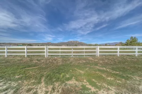300 Flightline Way, Aguanga, CA 92536