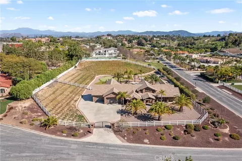 View/Area - 41570 Avenida Bordeaux, Temecula, CA 92592 photo 6 of 7