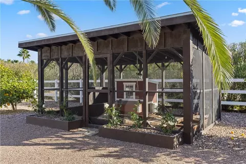 Exterior - 41570 Avenida Bordeaux, Temecula, CA 92592 photo 10 of 16