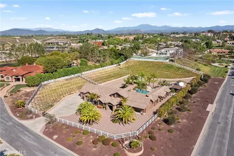 View/Area - 41570 Avenida Bordeaux, Temecula, CA 92592 photo 7 of 7
