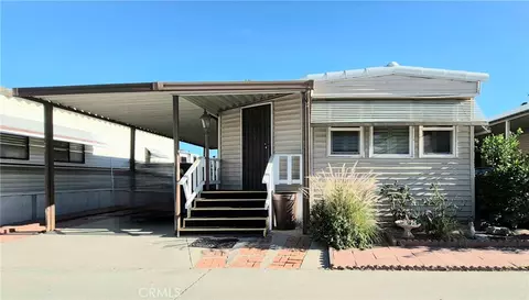 1381 Sierra Dr, San Jacinto, CA 92583