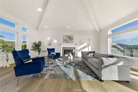 1522 Maxwell Ln, Vista, CA 92084