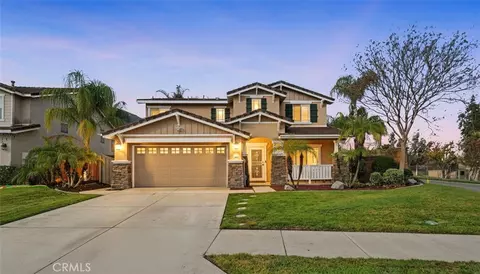 31965 Sugarbush Ln, Lake Elsinore, CA 92532