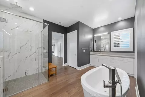 Bath - 32225 Daybrook Ter, Temecula, CA 92591 photo 1 of 4