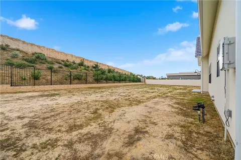Exterior - 32225 Daybrook Ter, Temecula, CA 92591 photo 6 of 12