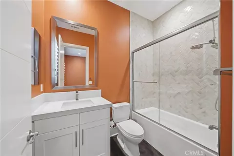 Bath - 32225 Daybrook Ter, Temecula, CA 92591 photo 4 of 4