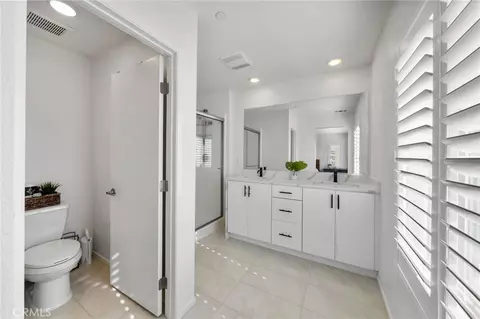 Bath - 303 Sweet Pl, Fallbrook, CA 92028 photo 2 of 3