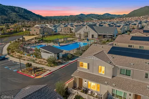View/Area - 303 Sweet Pl, Fallbrook, CA 92028 photo 1 of 15