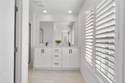 Entry Way - 303 Sweet Pl, Fallbrook, CA 92028 photo 7 of 8