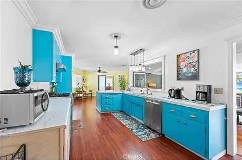 Kitchen - 14636 Choco Rd, Apple Valley, CA 92307 photo 3 of 4