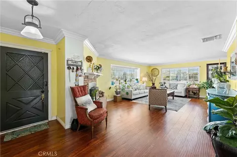Entry Way - 14636 Choco Rd, Apple Valley, CA 92307 photo 1 of 3