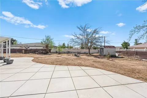 Exterior - 14636 Choco Rd, Apple Valley, CA 92307 photo 6 of 11