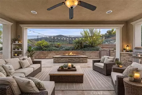 11893 Flicker, Corona, CA 92883