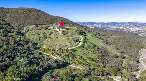 View/Area - 42253 Via Nortada, Temecula, CA 92590 photo 6 of 6