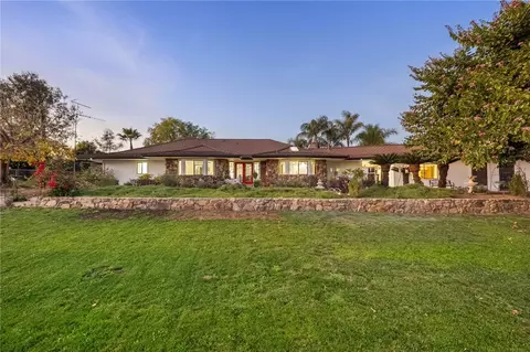 Exterior - 1650 Winterwarm Dr, Fallbrook, CA 92028 photo 17 of 21