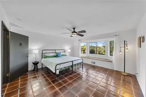 Bedroom - 1650 Winterwarm Dr, Fallbrook, CA 92028 photo 2 of 8
