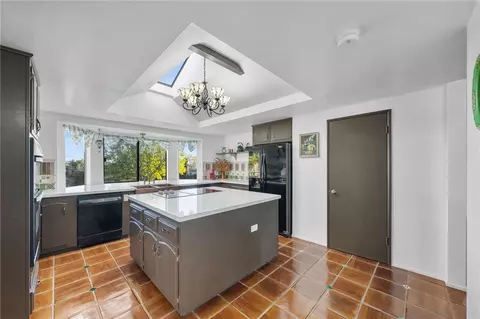 Kitchen - 1650 Winterwarm Dr, Fallbrook, CA 92028 photo 6 of 6
