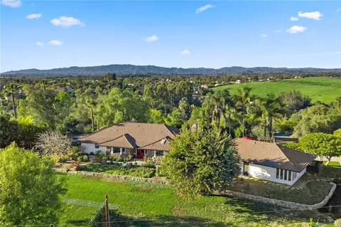 View/Area - 1650 Winterwarm Dr, Fallbrook, CA 92028 photo 3 of 6
