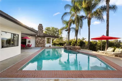 Exterior - 1650 Winterwarm Dr, Fallbrook, CA 92028 photo 13 of 21