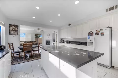 Kitchen - 44364 Kingston, Temecula, CA 92592 photo 3 of 3