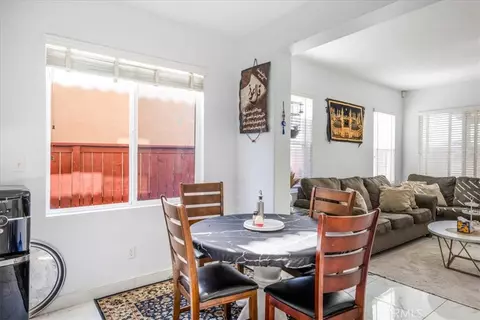 Dining - 44364 Kingston, Temecula, CA 92592 photo 1 of 1