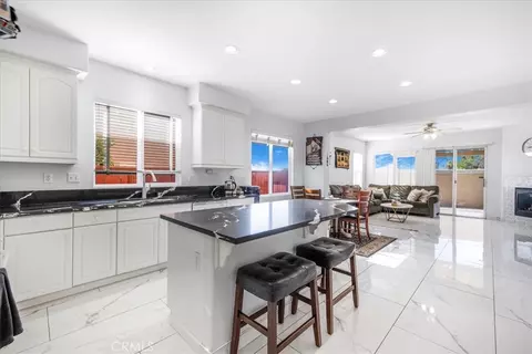 Kitchen - 44364 Kingston, Temecula, CA 92592 photo 1 of 3