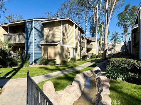 3535 Banbury Dr #88, Riverside, CA 92505