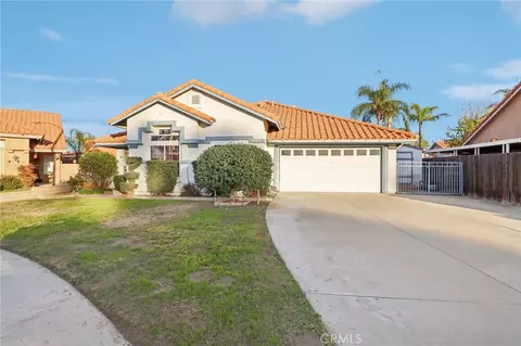 1218 Marble Ct, Hemet, CA 92543