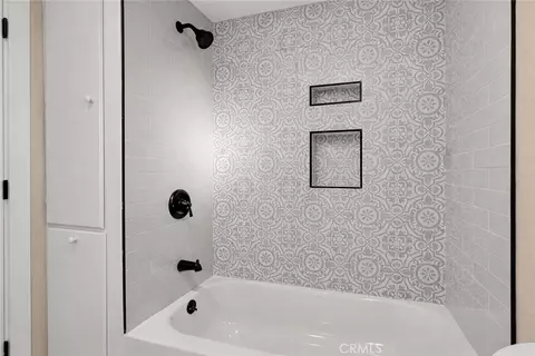 Bath - 14695 Ocotilla, Apple Valley, CA 92307 photo 1 of 4